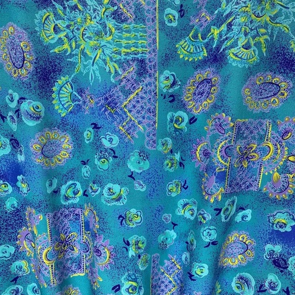 SOLD•• Can’t get over this jaw drop worthy pattern +++ shoulder pads~ - Picture 2 of 3